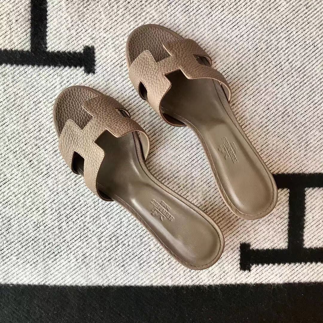 에르메스 올수공 오아시스 슬리퍼 샌들 토고 01